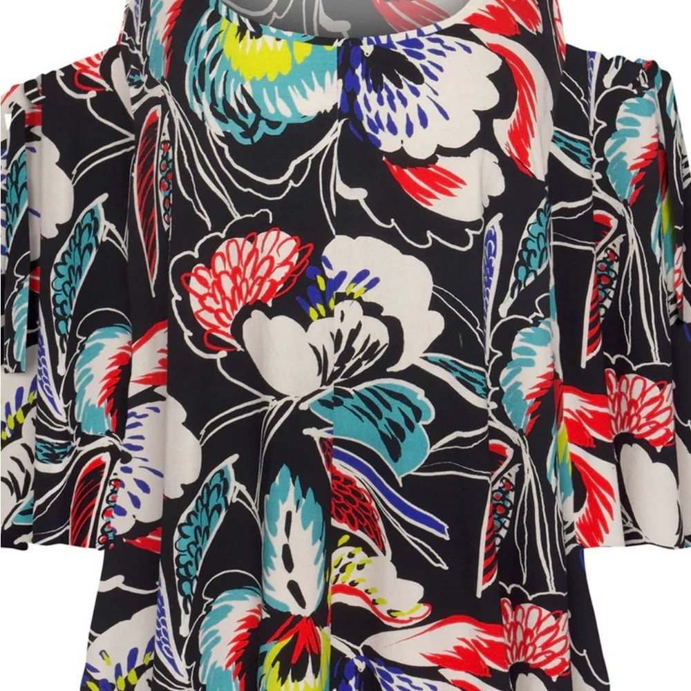 Cold shoulder top - Picture 2 of 2